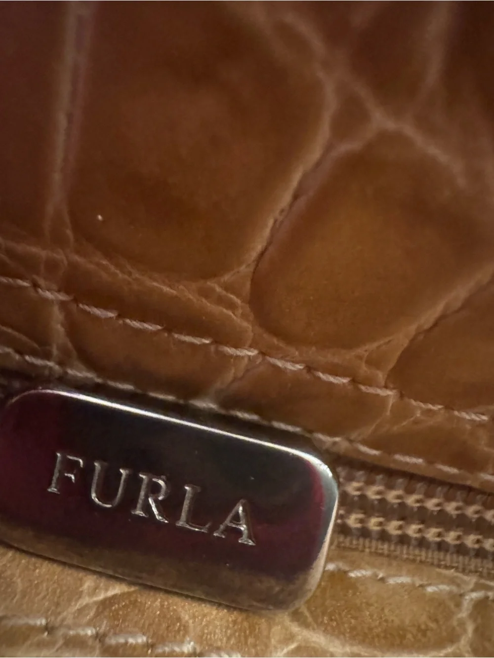 EXCELLENT Condition FURLA Croc-Embossed Leather Shoulder Bag - DESIRABLE COLOR - Picture 9 of 10